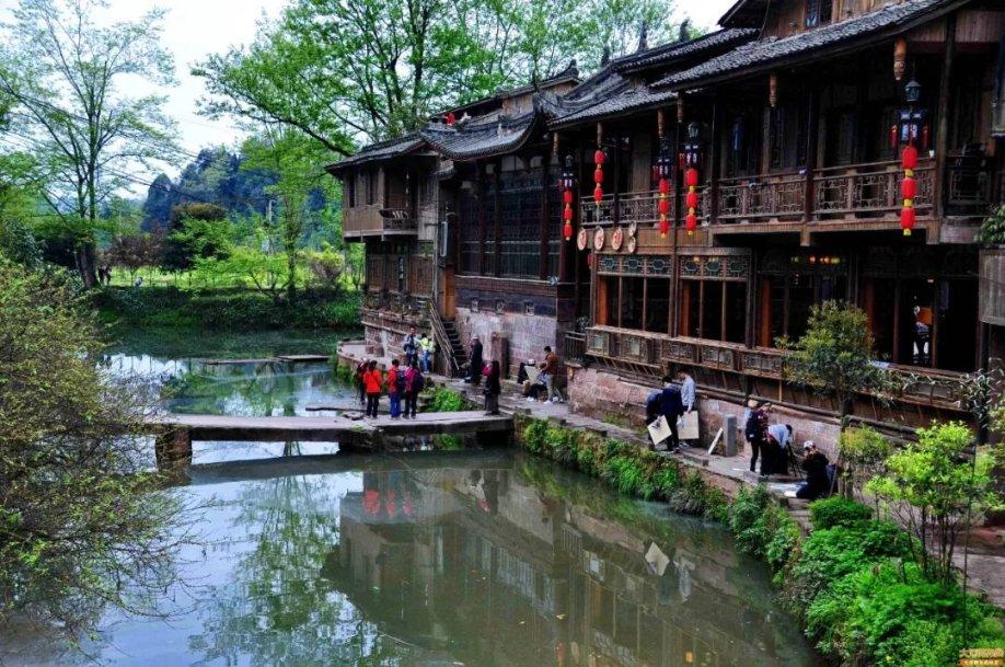 充实用地“库存量” 培育发展“增长极”